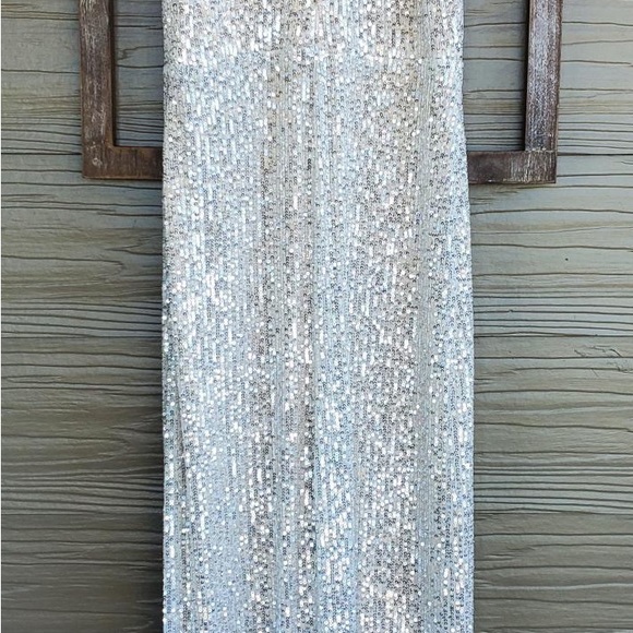 SOLD -NWOT GORGEOUS SPARKLE GOWN - Picture 3 of 3